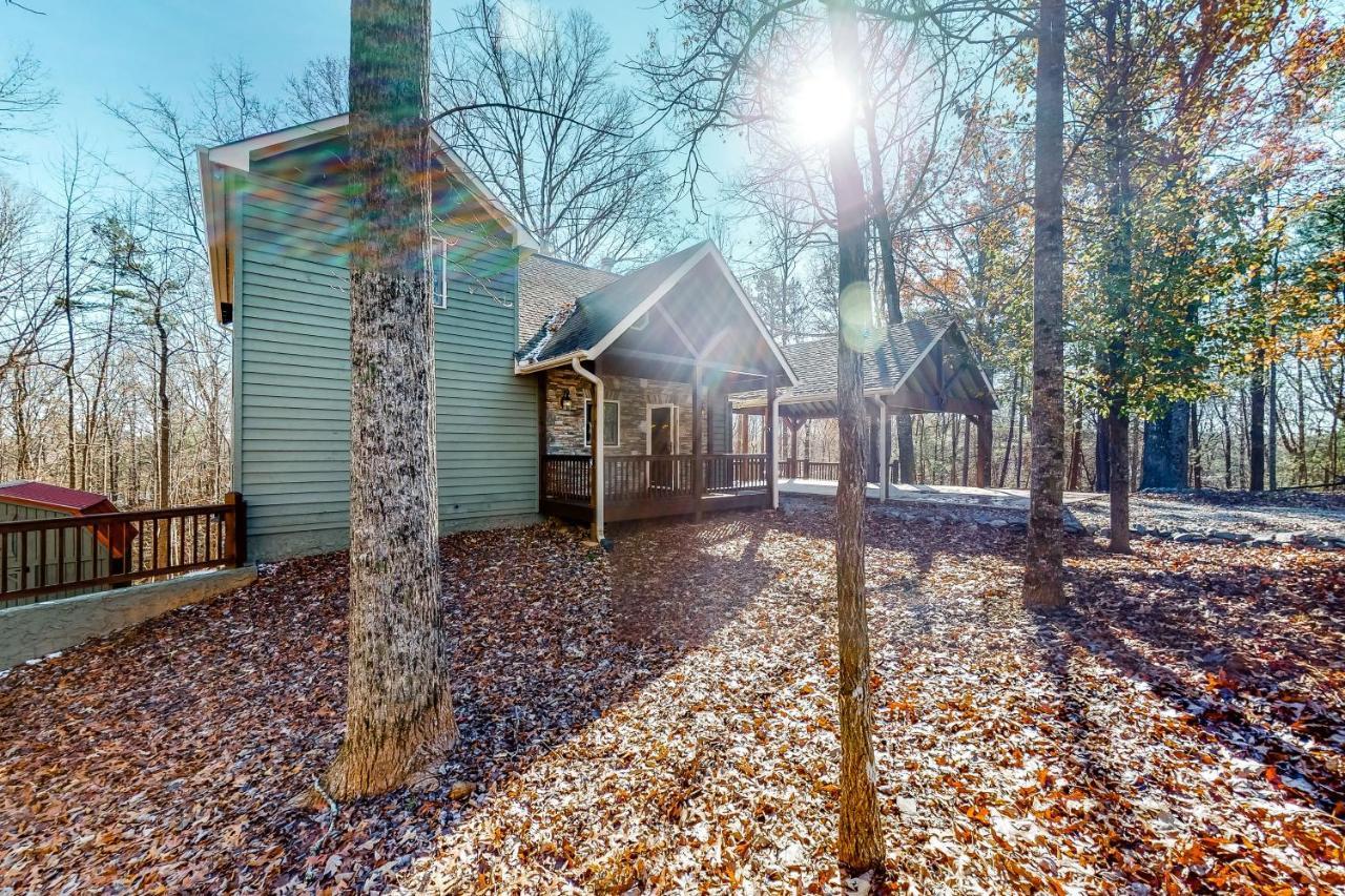 Bearfoot Lodge Ellijay Exterior photo