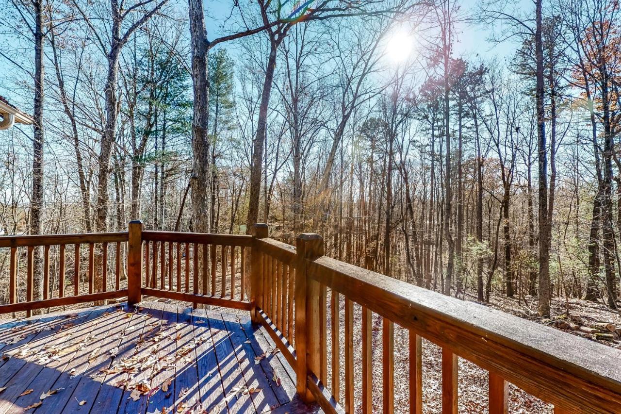 Bearfoot Lodge Ellijay Exterior photo